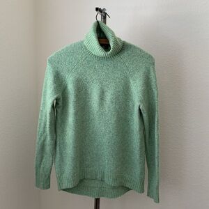 J. Crew sz XS wool blend pale green turtleneck long sweater EUC